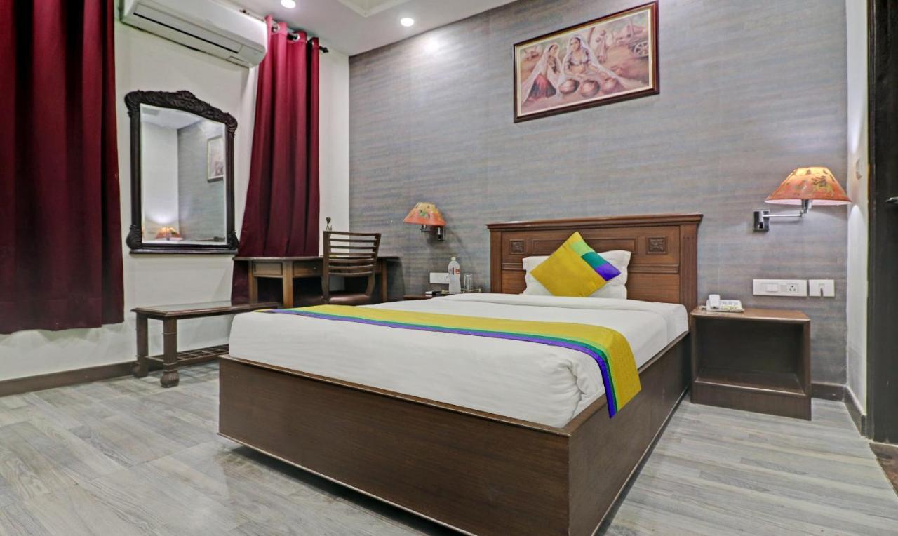 Itsy Hotels Hamlets Stay Ноида Екстериор снимка