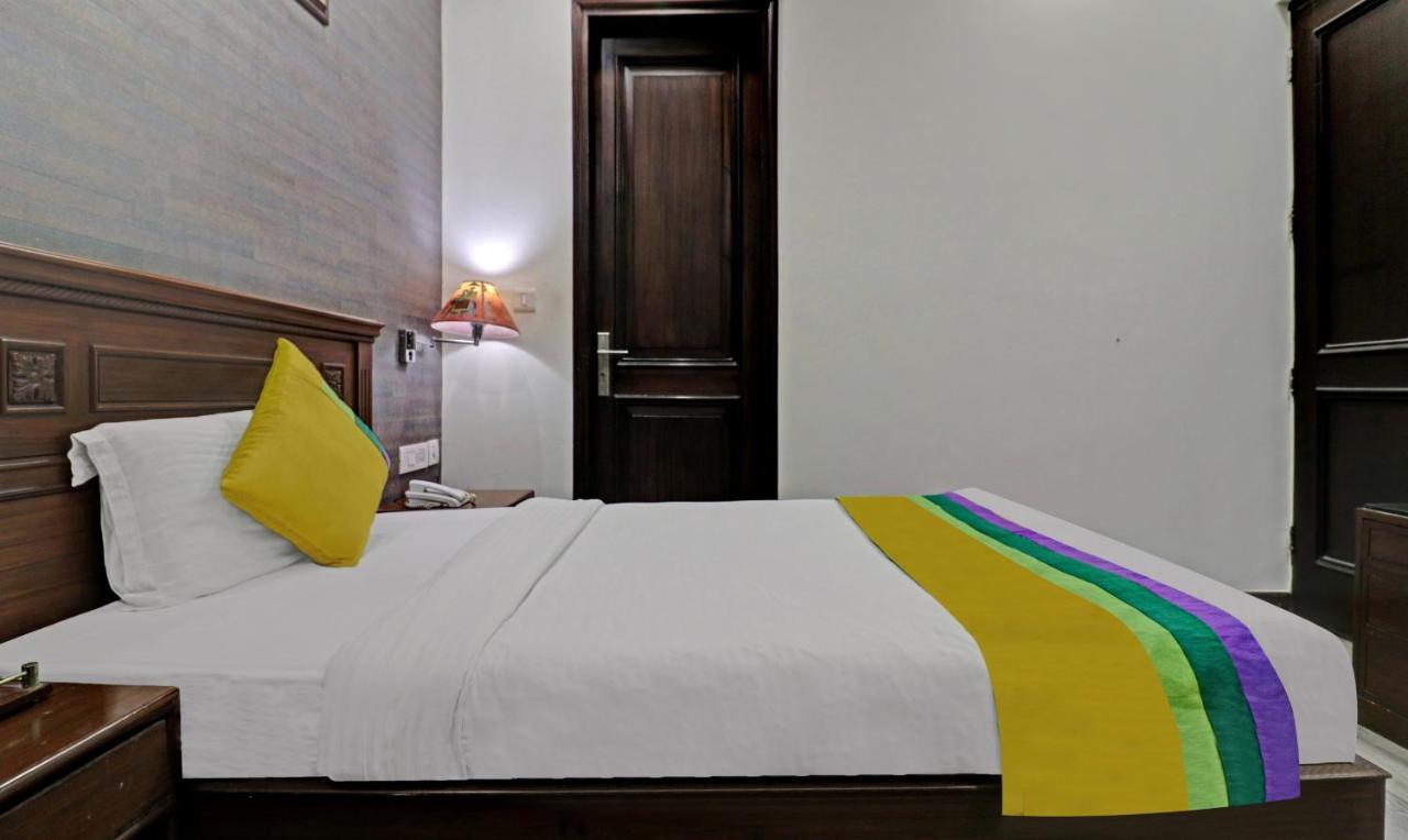 Itsy Hotels Hamlets Stay Ноида Екстериор снимка