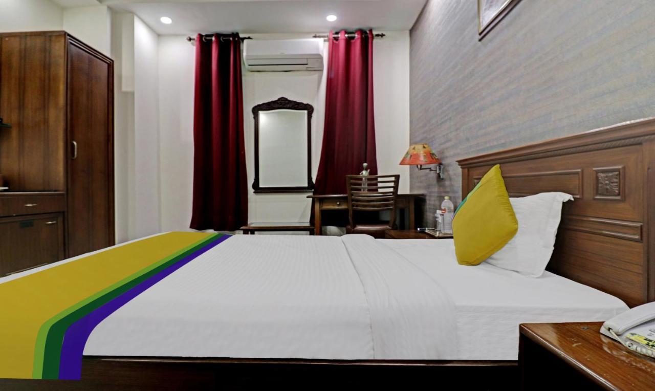 Itsy Hotels Hamlets Stay Ноида Екстериор снимка