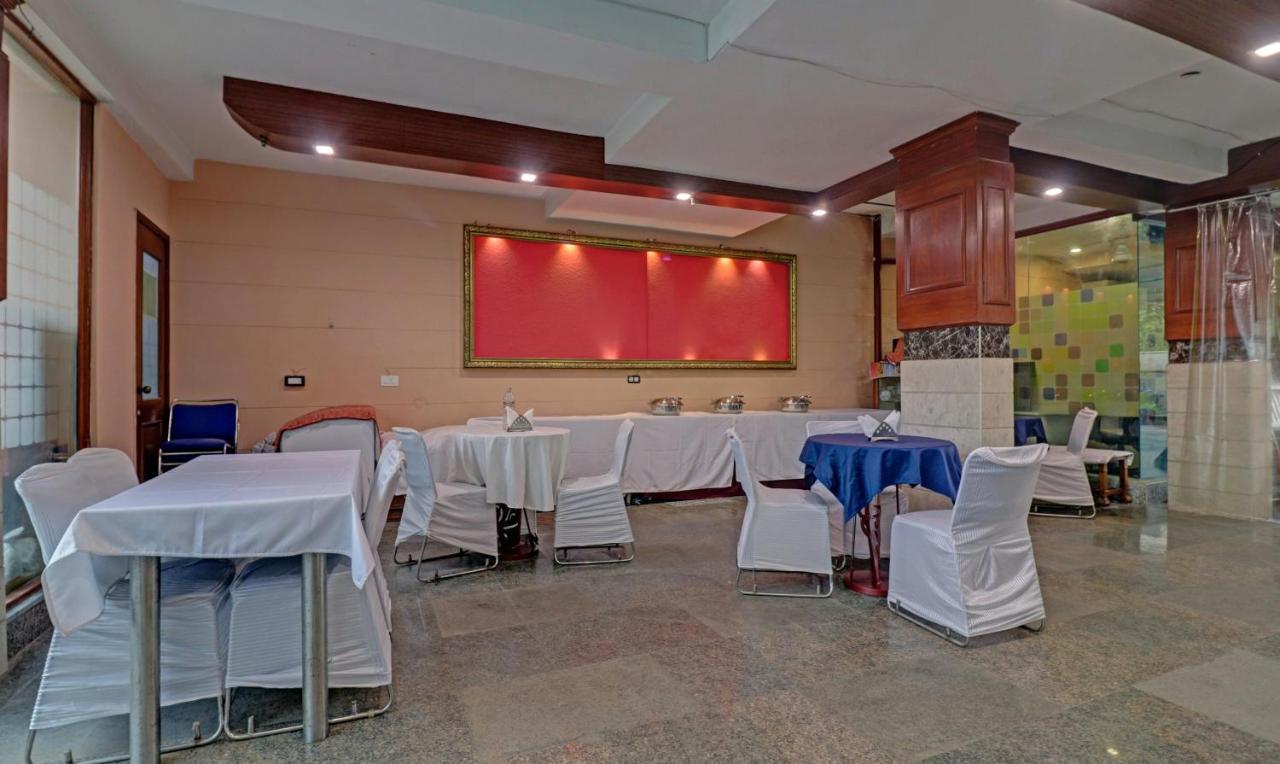 Itsy Hotels Hamlets Stay Ноида Екстериор снимка