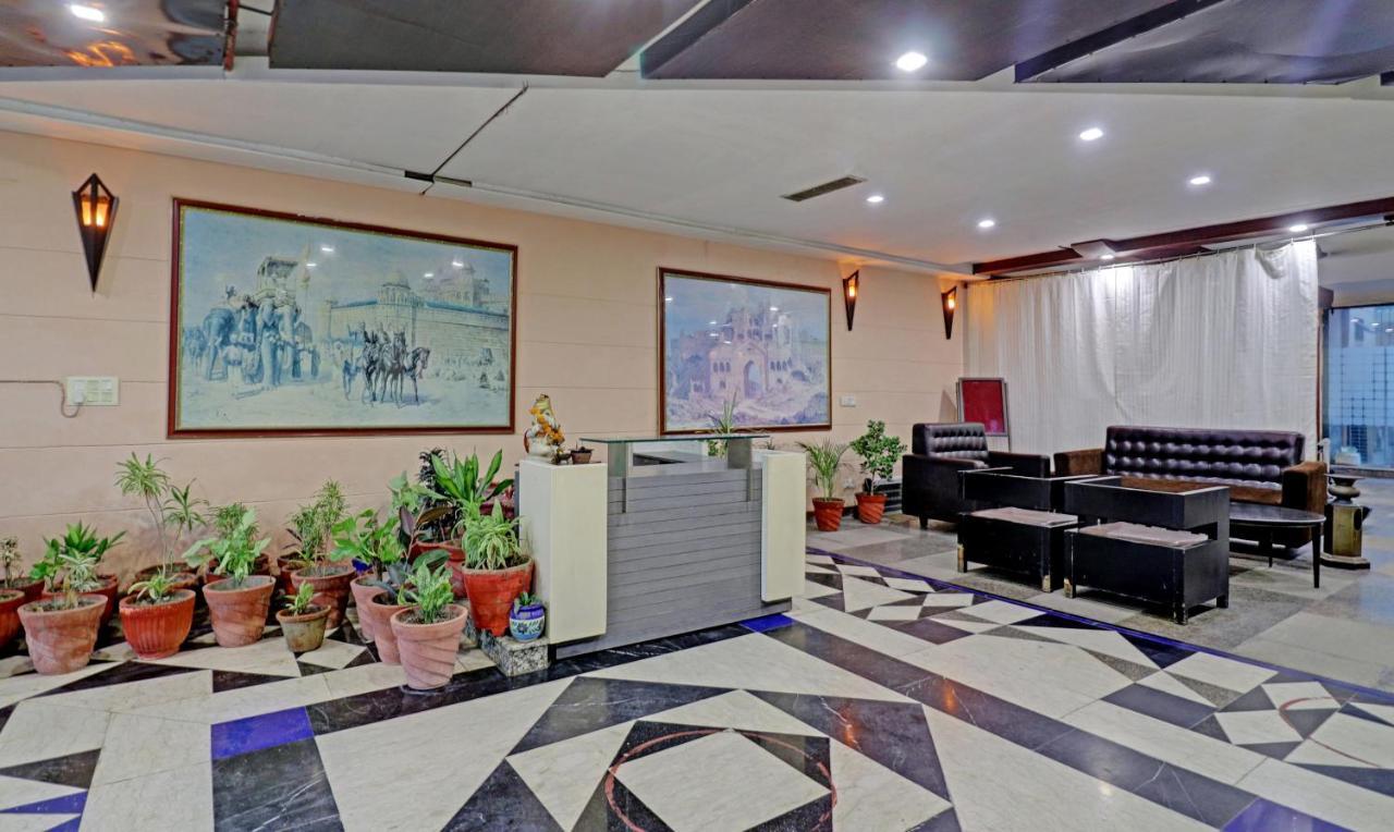 Itsy Hotels Hamlets Stay Ноида Екстериор снимка