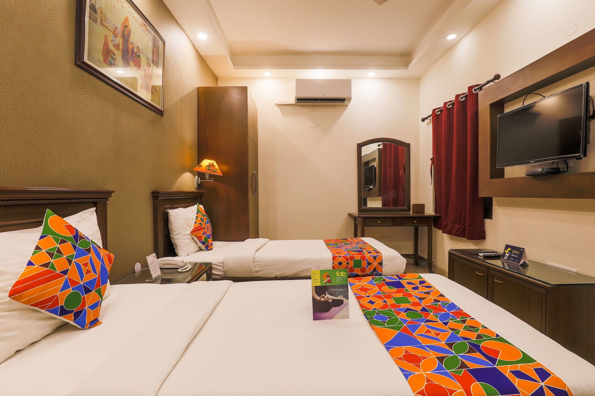 Itsy Hotels Hamlets Stay Ноида Екстериор снимка